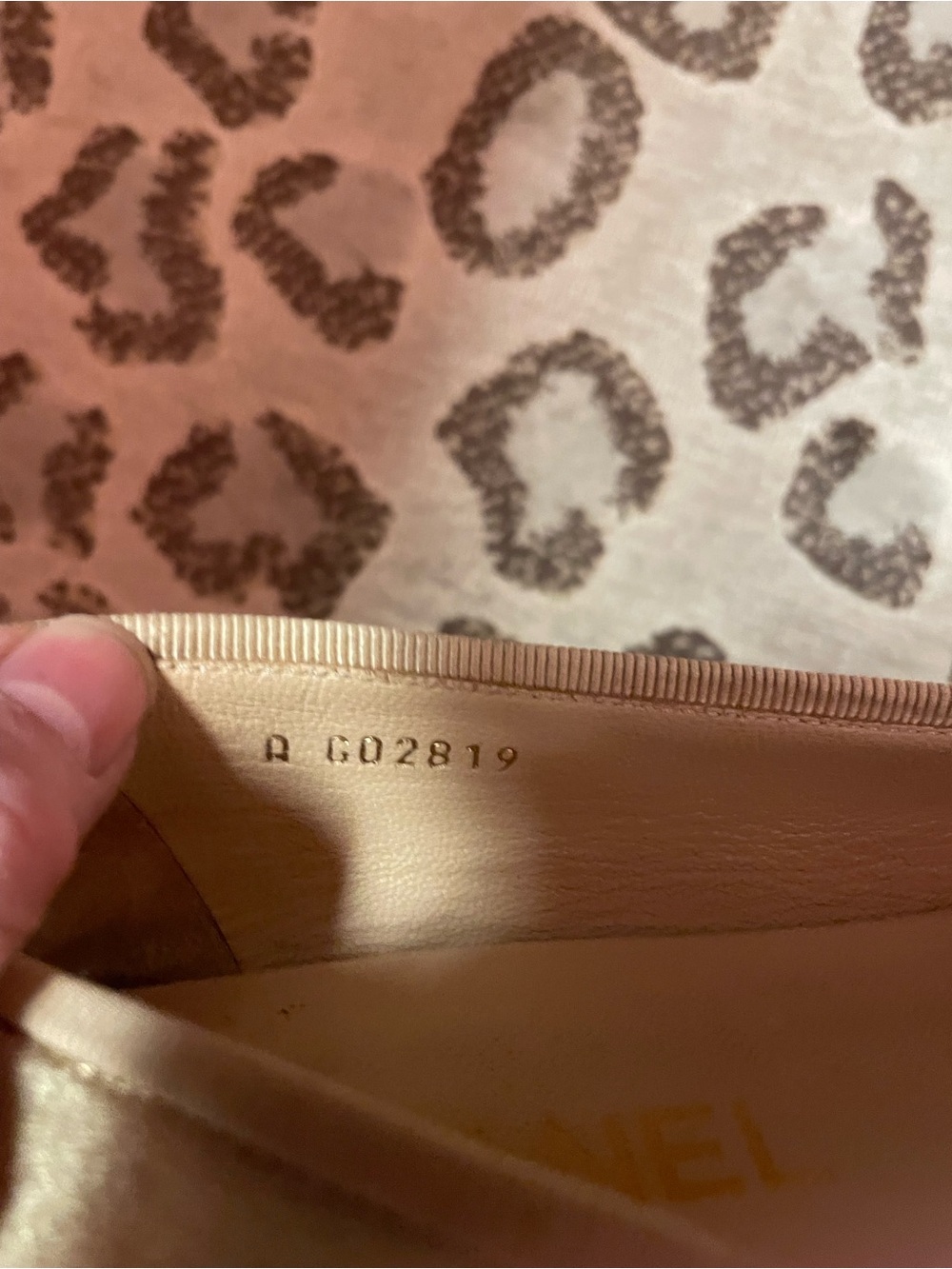 CHANEL Ballet Flat in Metallic Gold with Bow 37.5 - Picture 9 of 11